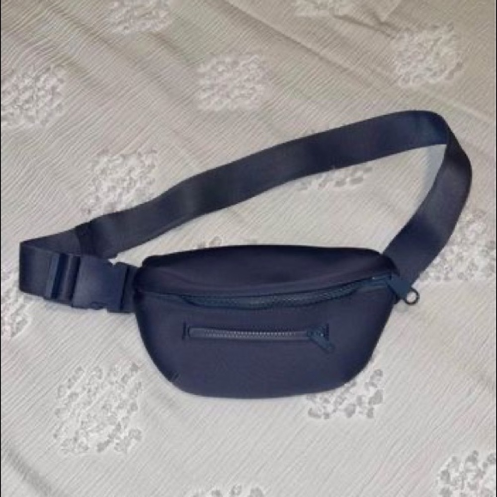 dagne dover ace fanny pack